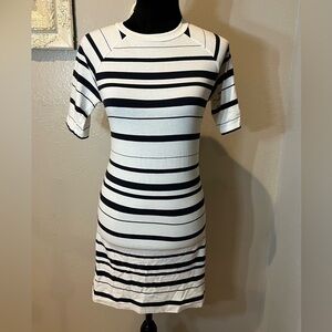 French Connection White and navy blue striped T-shirt dress